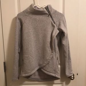 Barely worn fleece lined athlete 1/4 zip